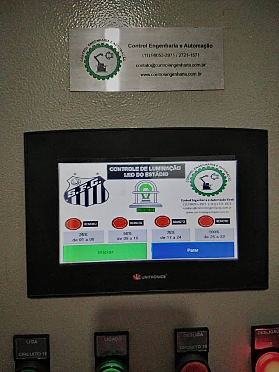 Interface de controle de iluminação de estádio
